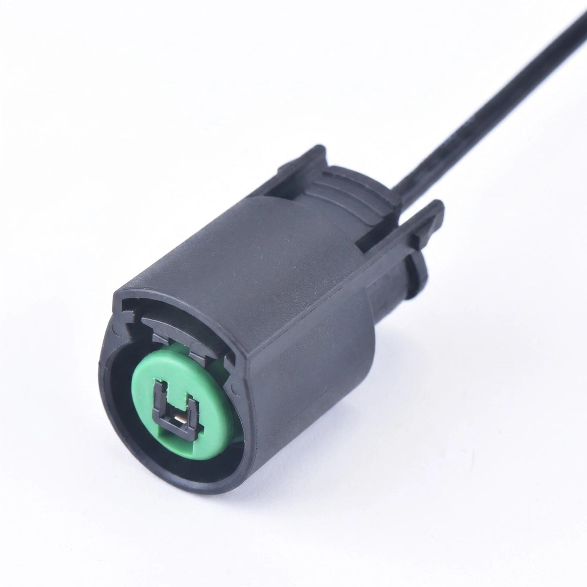 1 Pin Car Connector AC Compressor Cold Air Pump Plug PB621-01020 For Mitsubishi